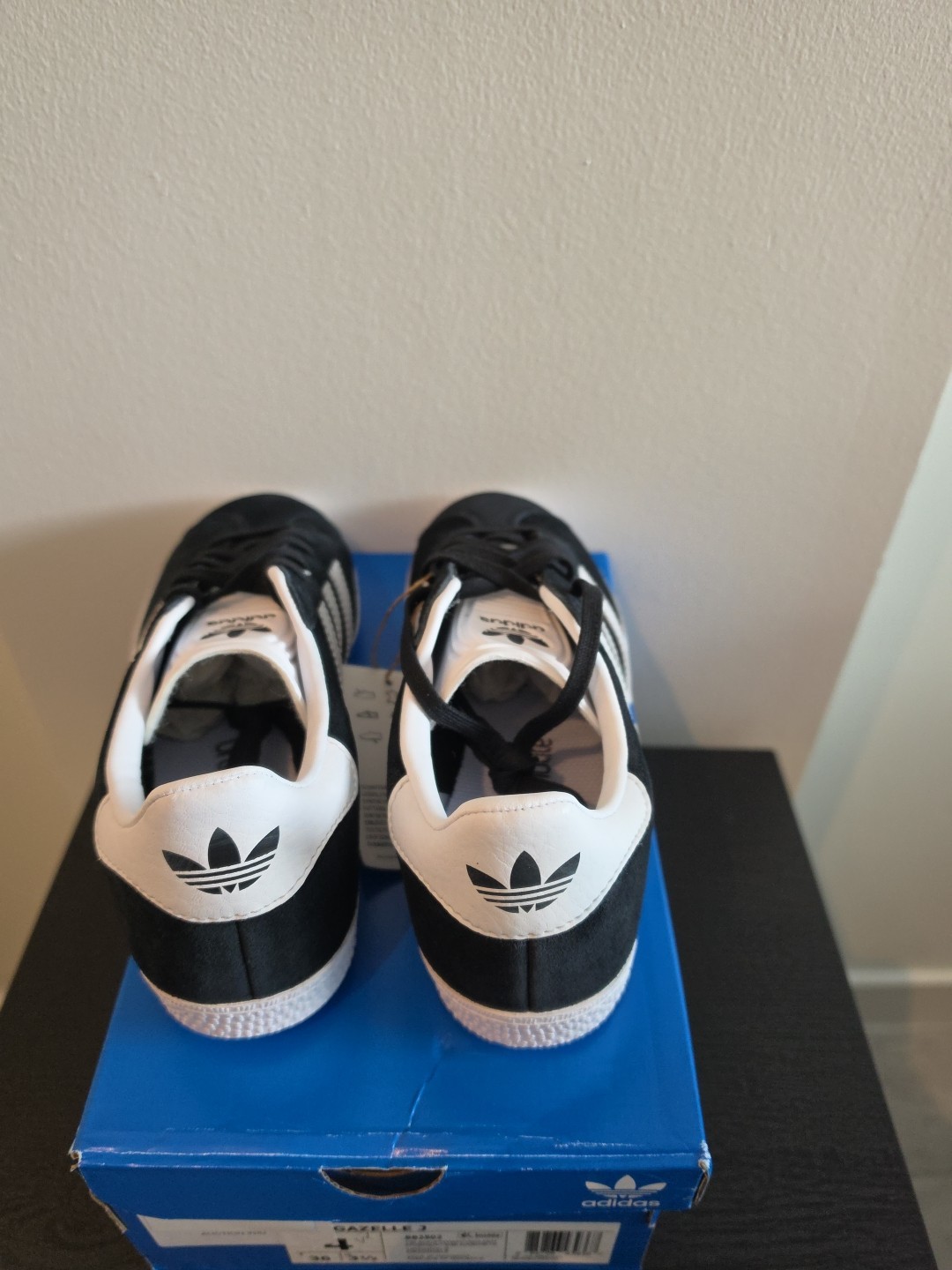 size 4 adidas gazelle black bb5476 size 4 adidas gazelle black bb5476
