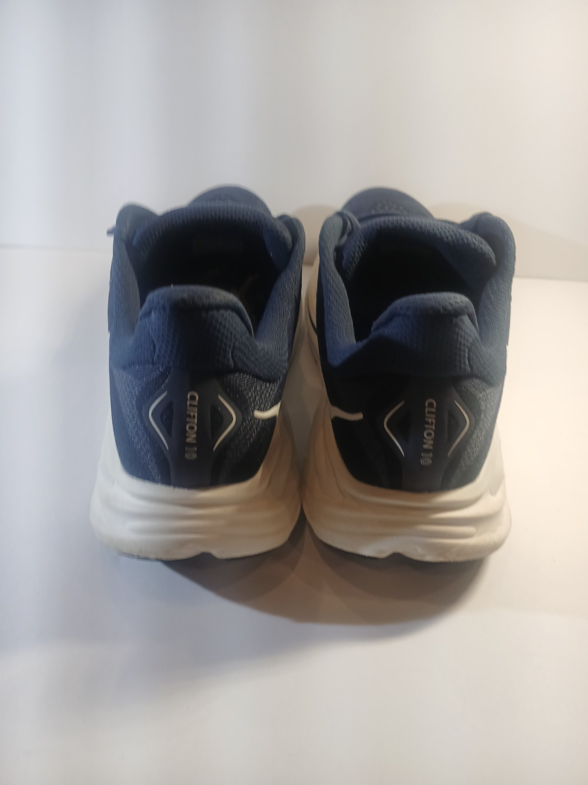 size 13d hoka one one hoka clifton 10 navy white size 13d hoka one one hoka clifton 10 navy white