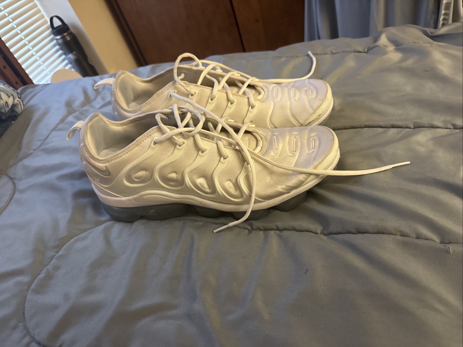 nike air vapormax plus triple white men’s size 13 nike air vapormax plus triple white men’s size 13