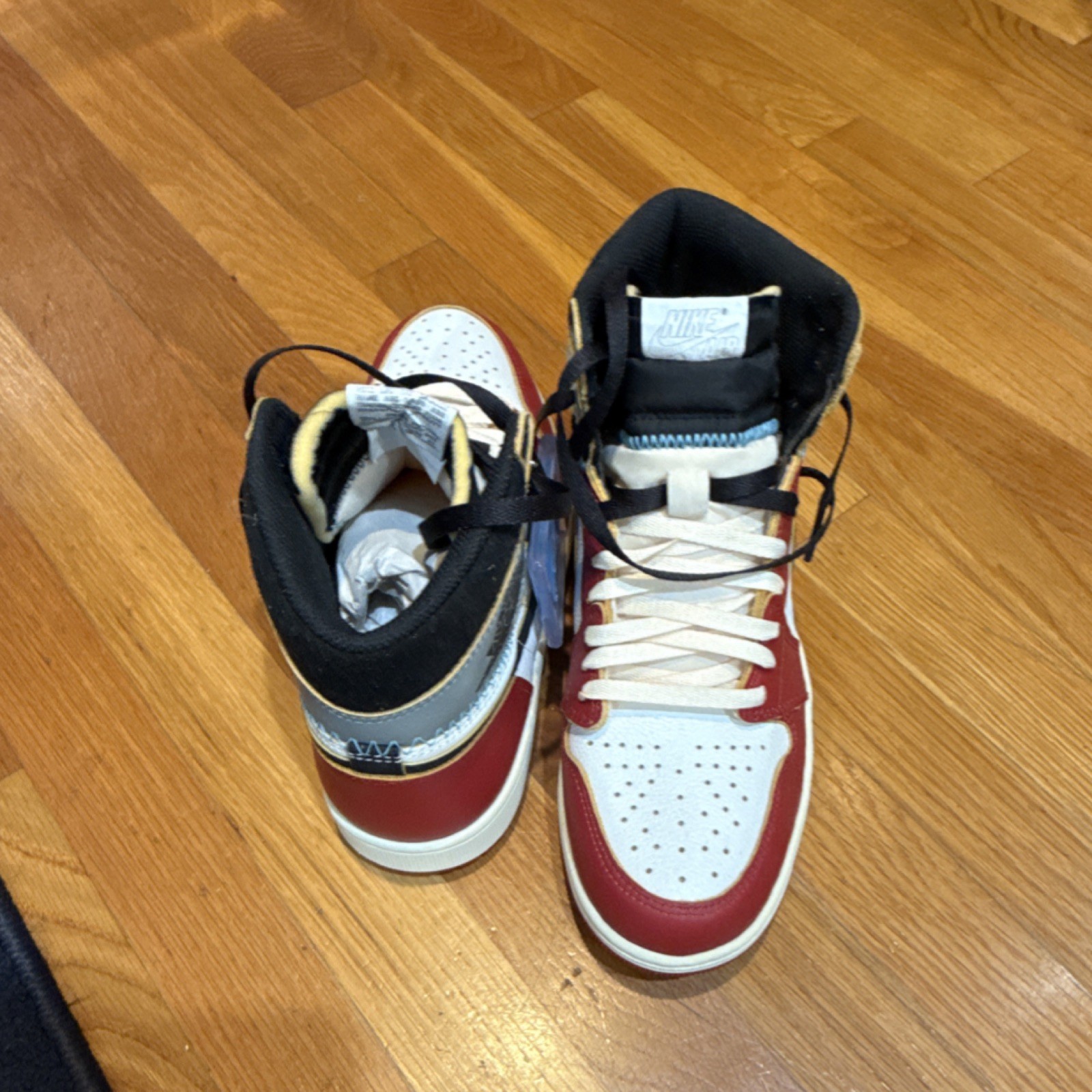 jordan air jordan 1 retro high og un/la sneaker red white black grey leather jordan air jordan 1 retro high og un/la sneaker red white black grey leather