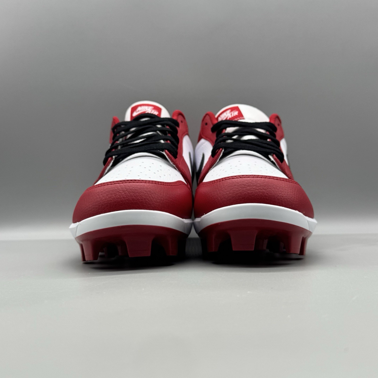 nike air jordan 1 retro mcs low 'chicago' baseball cleats cj8524 611 size 10.5 nike air jordan 1 retro mcs low 'chicago' baseball cleats cj8524 611 size 10.5