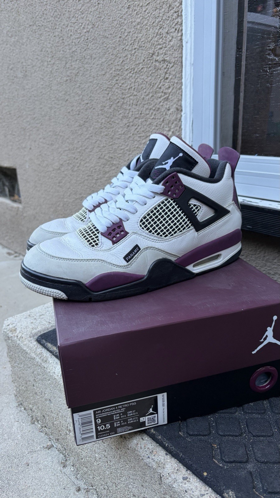 jordan 4 psg (paris saint germain) size 9m original laces in the bag. worn jordan 4 psg (paris saint germain) size 9m original laces in the bag. worn