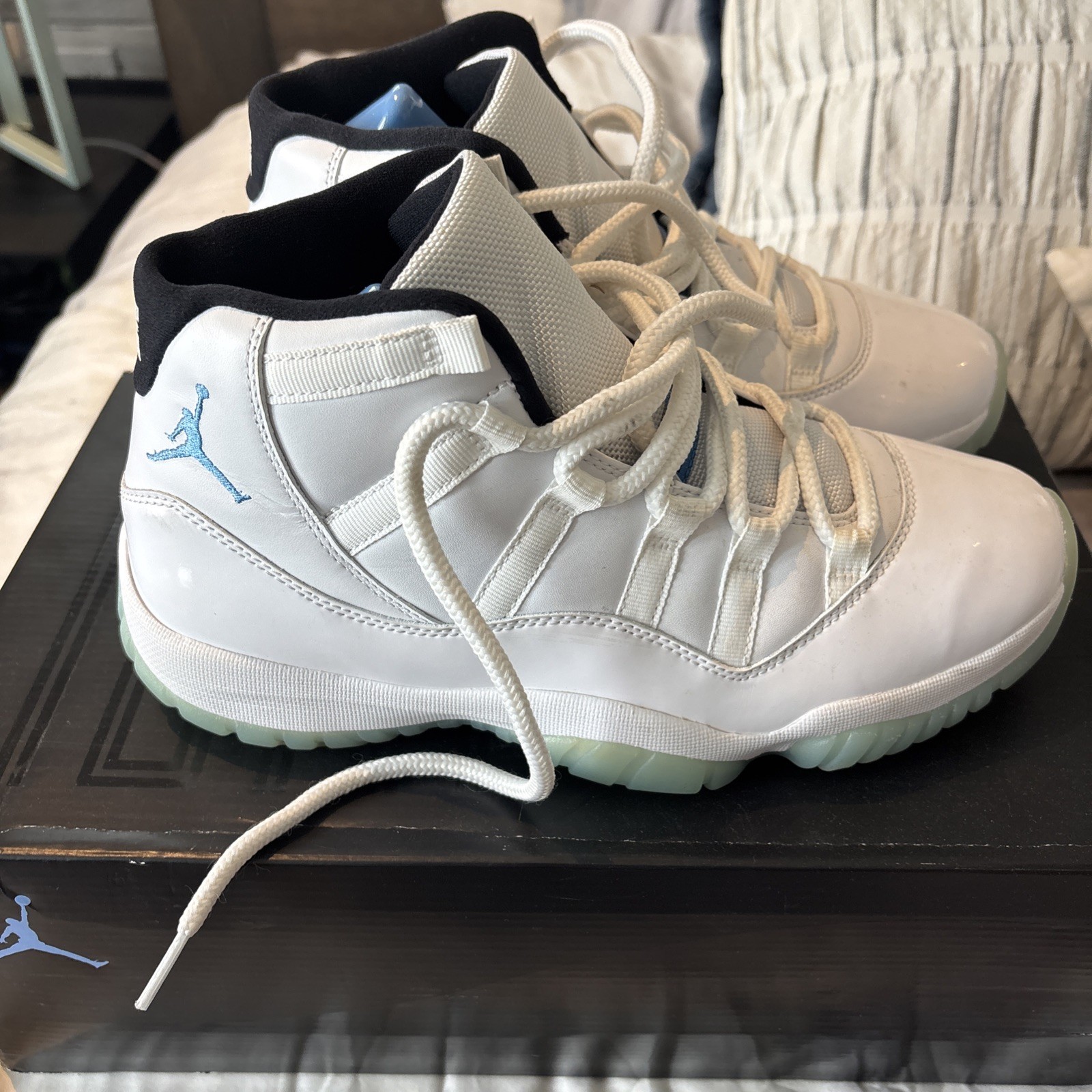 air jordan 11 retro legend blue 2024 ct8012 104 in hands ships now air jordan 11 retro legend blue 2024 ct8012 104 in hands ships now