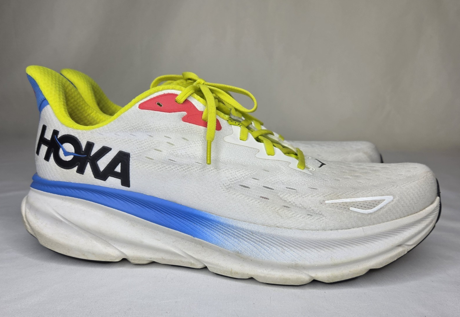 hoka clifton 9 mens size 14d 1127895 bvr f27224e white blue yellow running shoe hoka clifton 9 mens size 14d 1127895 bvr f27224e white blue yellow running shoe