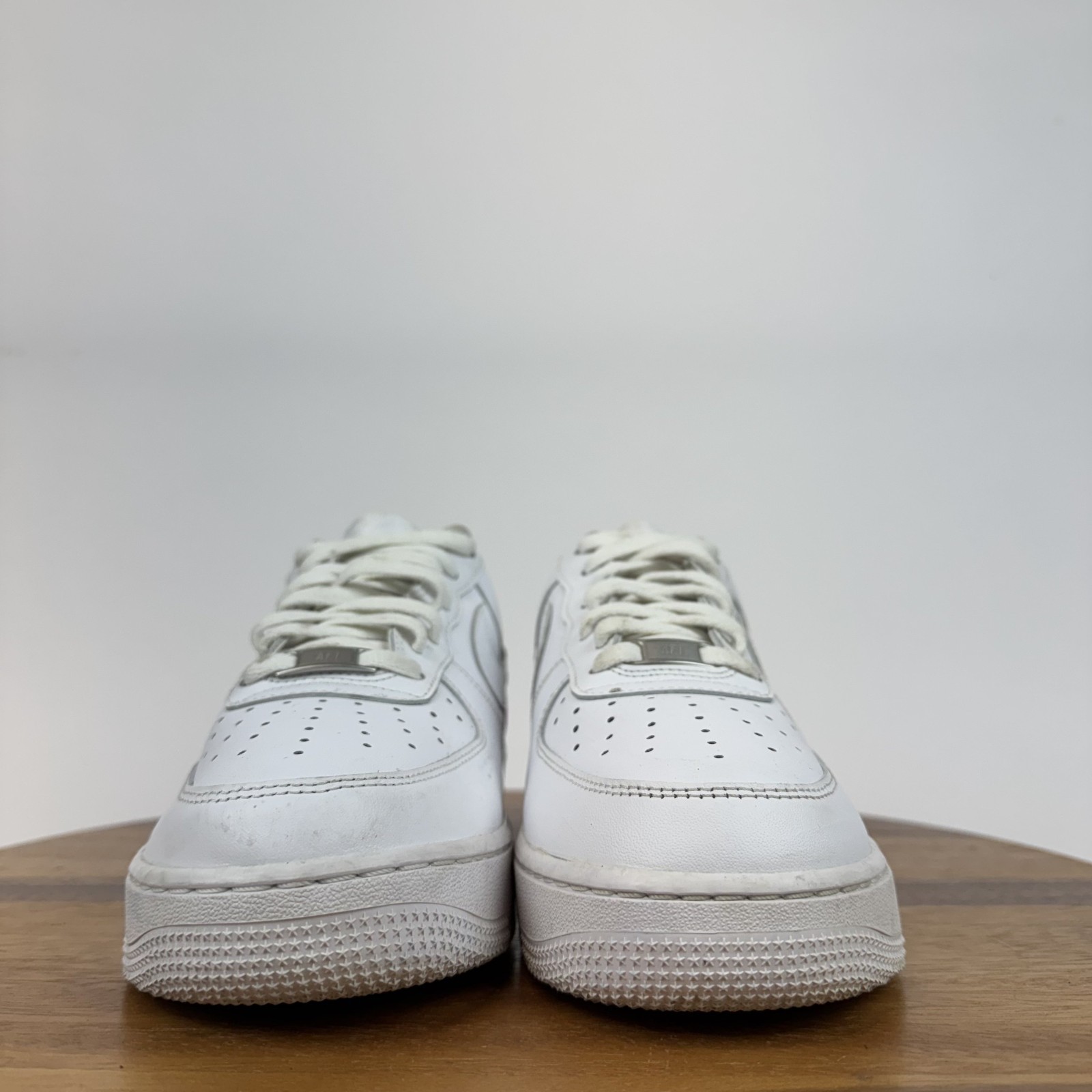 mens nike air force 1 '07 white leather basketball shoes sneakers size 10.5 guc mens nike air force 1 '07 white leather basketball shoes sneakers size 10.5 guc