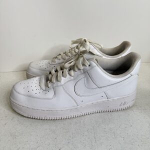 nike air force 1 '07 triple white low top sneakers cw2288 111 mens size 11.5
