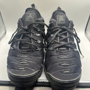 nike air vapormax plus mens 11 black triple black tuned air tn sneakers