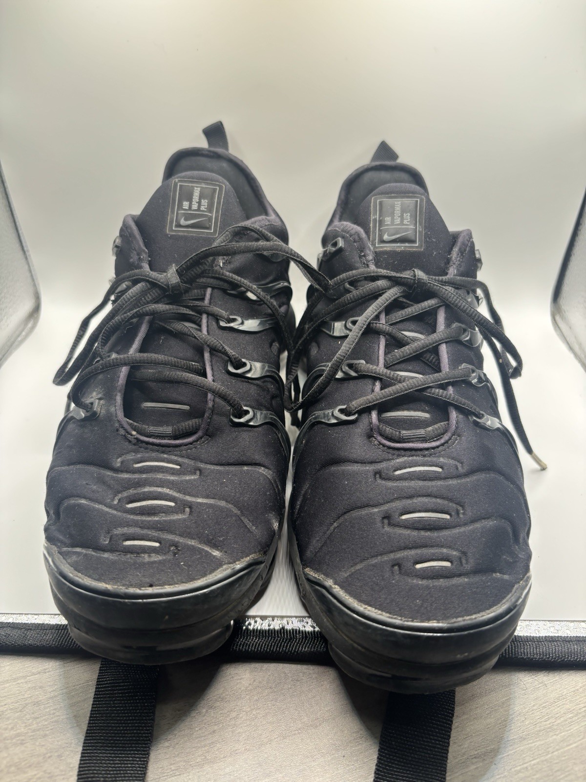 nike air vapormax plus mens 11 black triple black tuned air tn sneakers nike air vapormax plus mens 11 black triple black tuned air tn sneakers