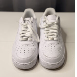 nike air force 1 '07 low triple white men's lace up low top sneaker cw2288 111