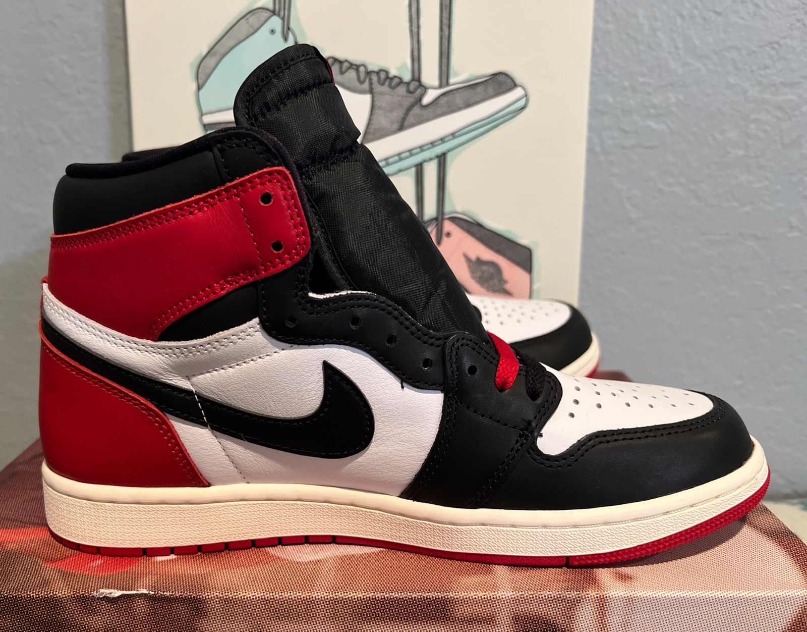 mens size 10 nike air jordan 1 retro high og black toe reimagined dz5485 106 new mens size 10 nike air jordan 1 retro high og black toe reimagined dz5485 106 new