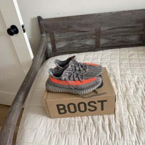 size 9.5 adidas yeezy boost 350 v2 low beluga reflective