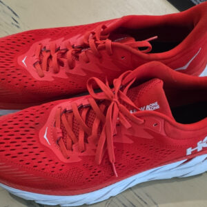 hoka one one clifton men’s lace up low top running sneaker red/white 1110508