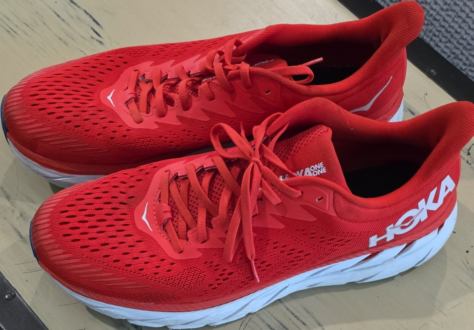 hoka one one clifton men’s lace up low top running sneaker red/white 1110508 hoka one one clifton men’s lace up low top running sneaker red/white 1110508