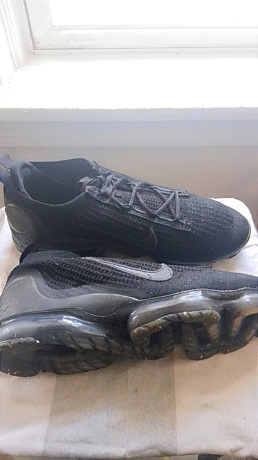 men’s size 11 air vapormax 2021 flyknit triple black sneakers speckle free ship men’s size 11 air vapormax 2021 flyknit triple black sneakers speckle free ship