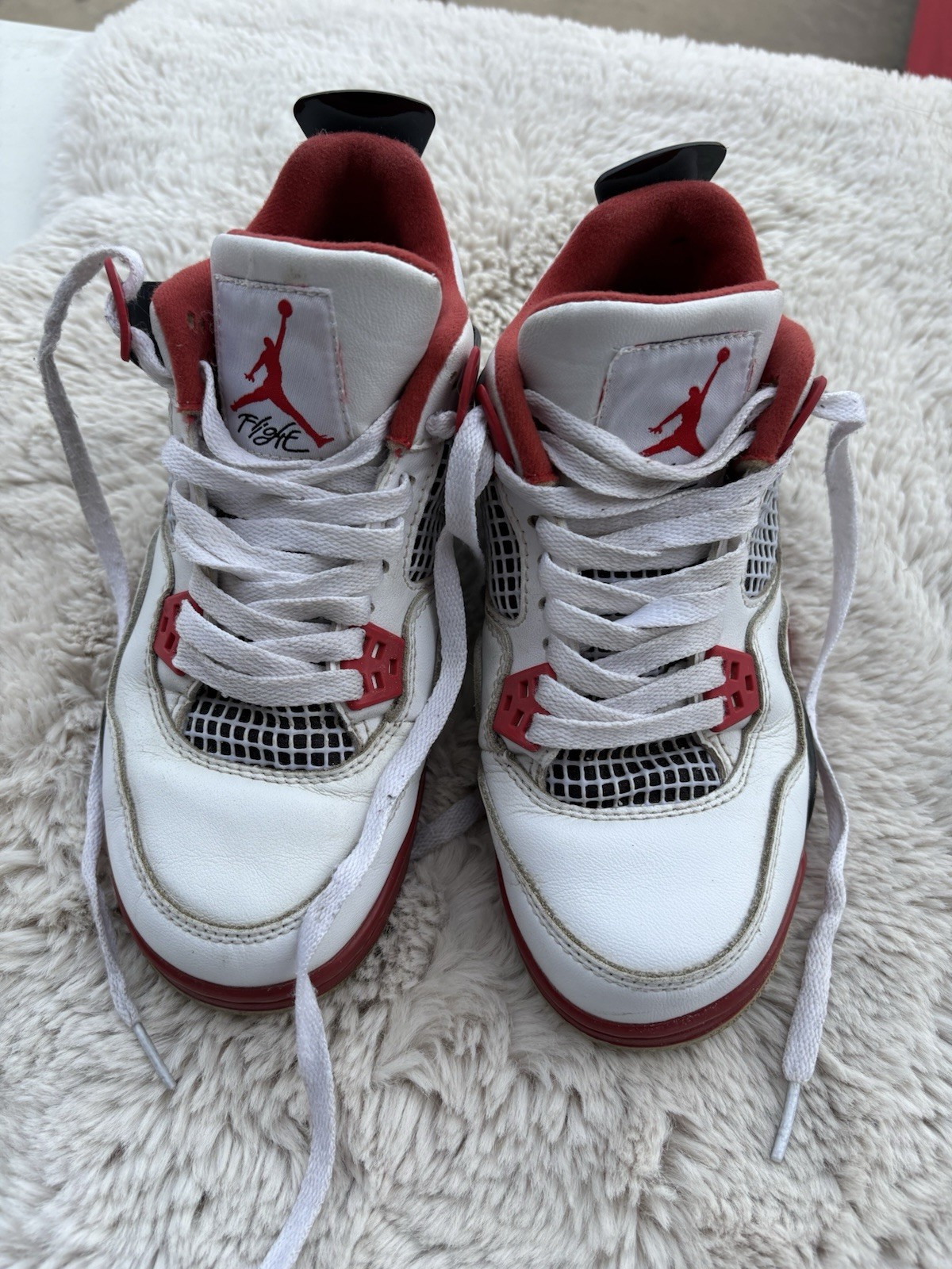 nike air jordan 4 retro fire red/ boys us 4 shoes flight logo on tongue nike air jordan 4 retro fire red/ boys us 4 shoes flight logo on tongue