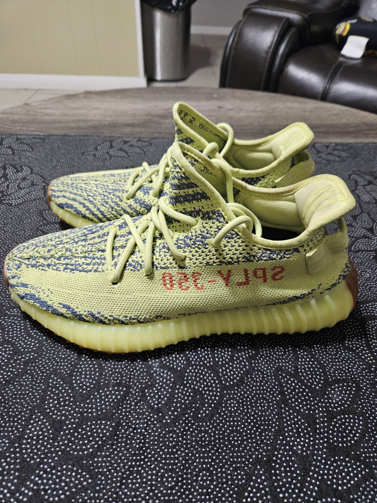 adidas yeezy boost 350 v2 semi frozen yellow (no insoles) mens 8.5 adidas yeezy boost 350 v2 semi frozen yellow (no insoles) mens 8.5