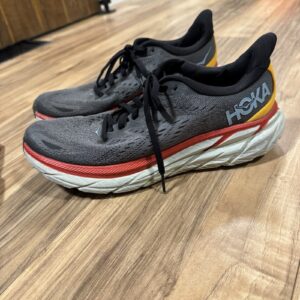 hoka one one clifton 8 running shoes men grey yellow red shoes size 8.5d 1119393