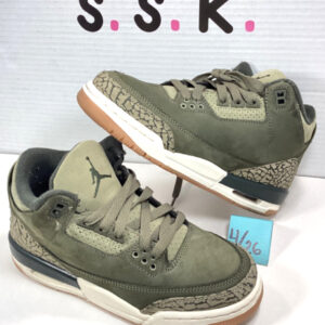 jordan 3 retro family affair olive green gs/youth size 3.5y