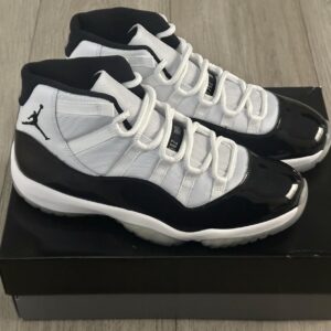 nike air jordan 11 retro xi black / white concord 378037 100 men’s size 11