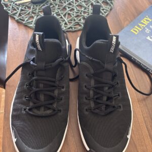 nike free metcon men's size 9 white/black