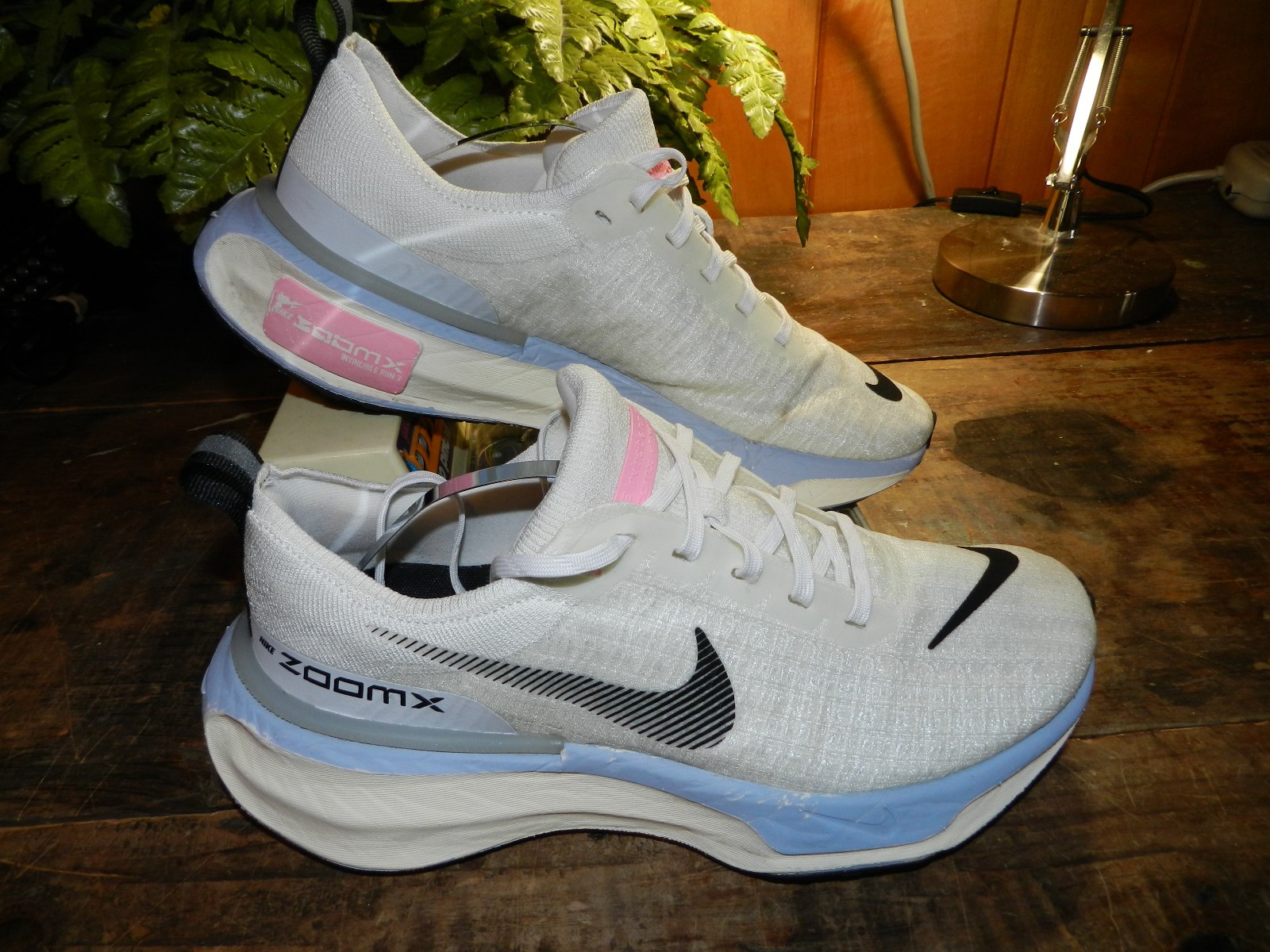 men's nike zoomx invincible run fk flyknit 3 white/cobalt bliss size 8.5 men's nike zoomx invincible run fk flyknit 3 white/cobalt bliss size 8.5