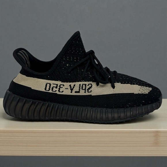 adidas yeezy boost 350 v2 low oreo by1604 core black size 7 "right shoe only" adidas yeezy boost 350 v2 low oreo by1604 core black size 7 "right shoe only"