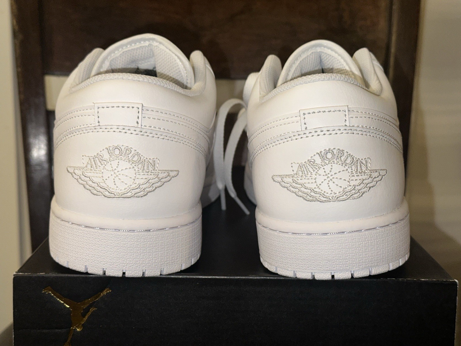 new nike air jordan 1 low triple white sz 13 553558 136 sneakers no box top new nike air jordan 1 low triple white sz 13 553558 136 sneakers no box top