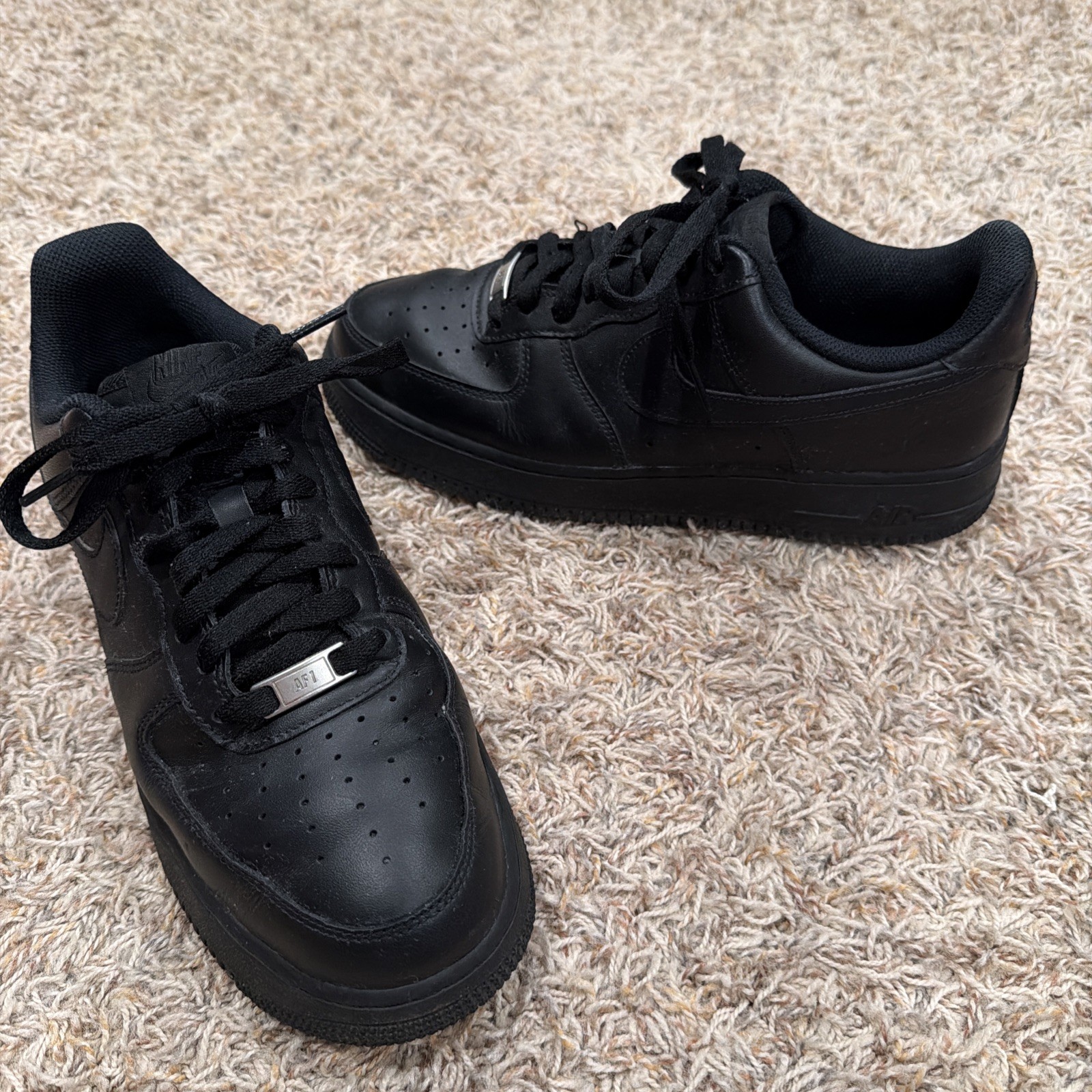 nike af1 air force 1 low ‘07 “triple black” leather #cw2288 001 men's sz 10 nike af1 air force 1 low ‘07 “triple black” leather #cw2288 001 men's sz 10