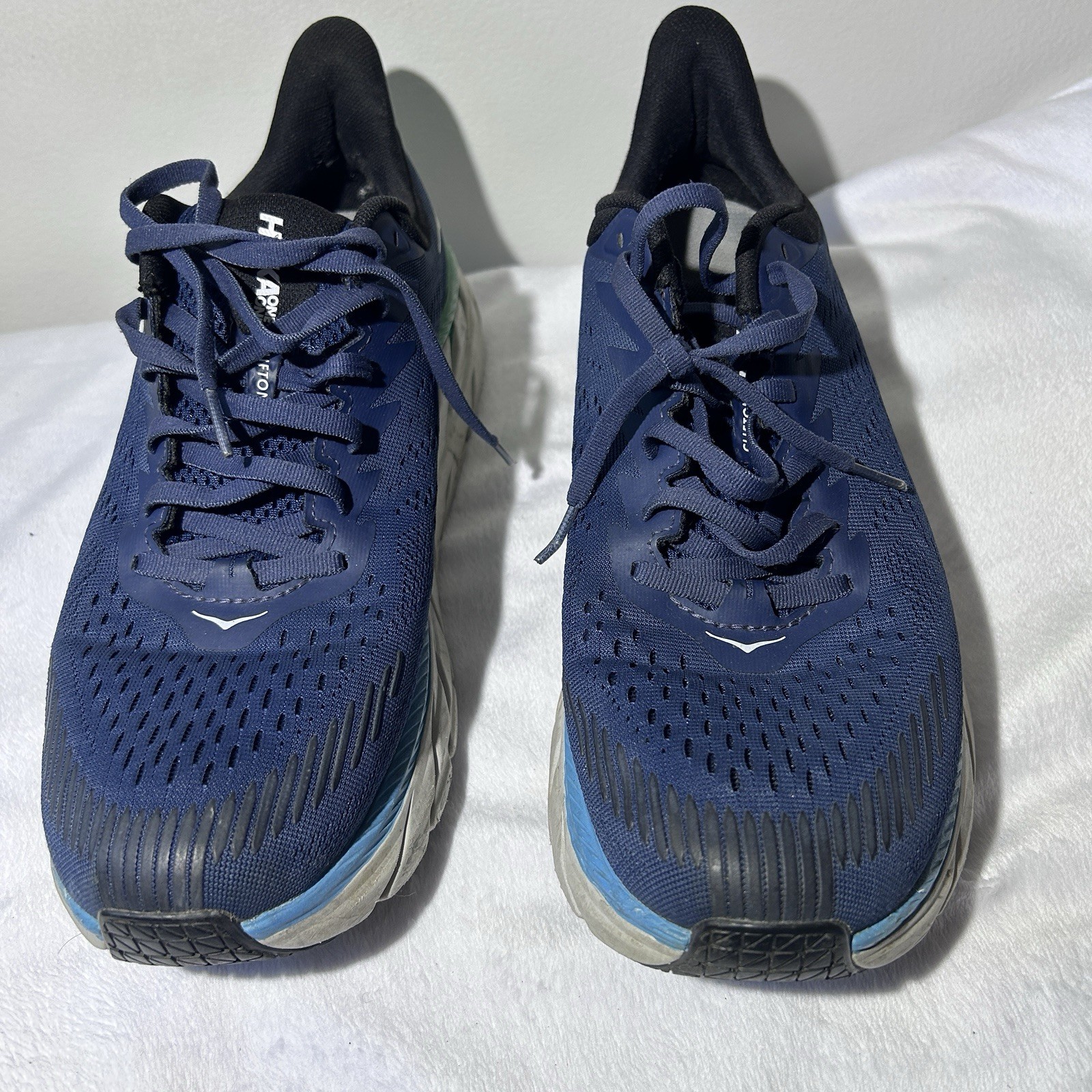 hoka one one clifton 7 sneakers men’s shoes size 10.5 (read description) hoka one one clifton 7 sneakers men’s shoes size 10.5 (read description)