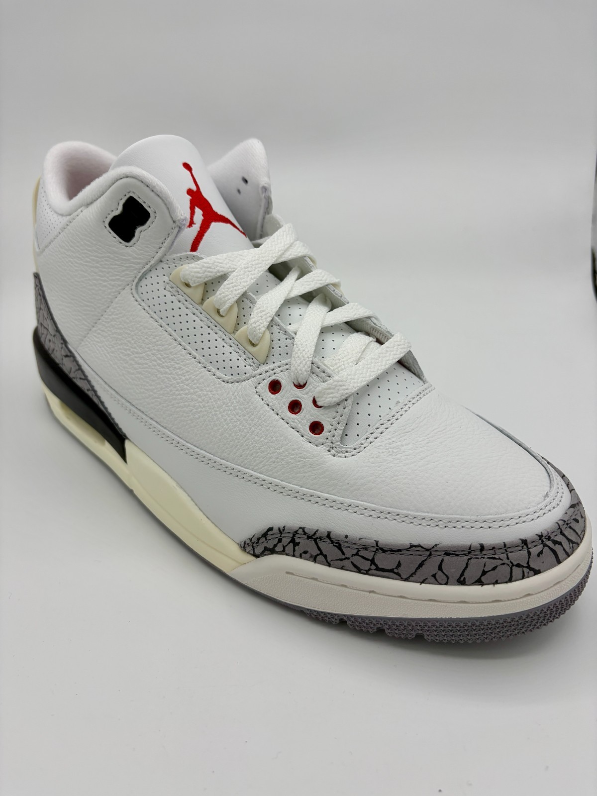 size 10 jordan 3 retro mid white cement reimagined size 10 jordan 3 retro mid white cement reimagined