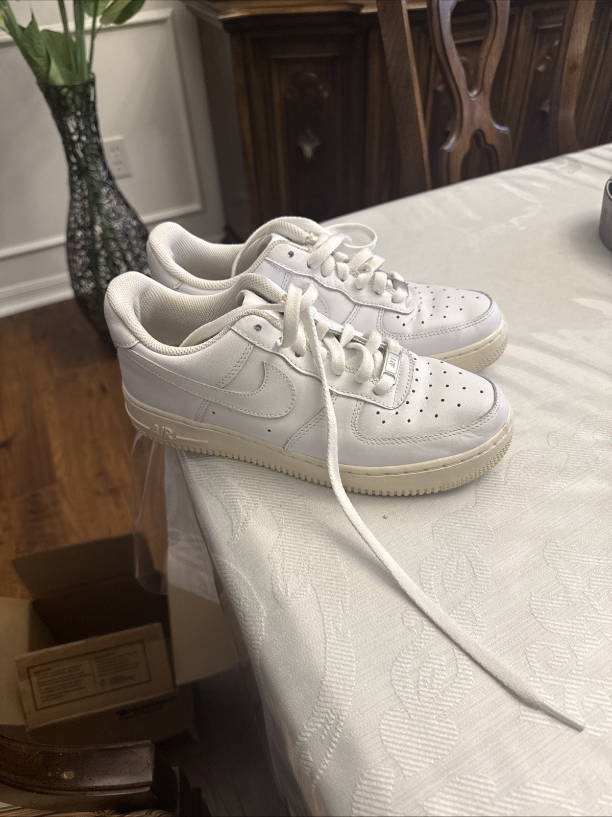 nike air force 1 low ’07 white sneakers us 8 / eu 39 white leather nike air force 1 low ’07 white sneakers us 8 / eu 39 white leather