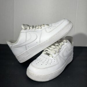 nike air force 1 '07 triple white, size 9.5, cw2288 111