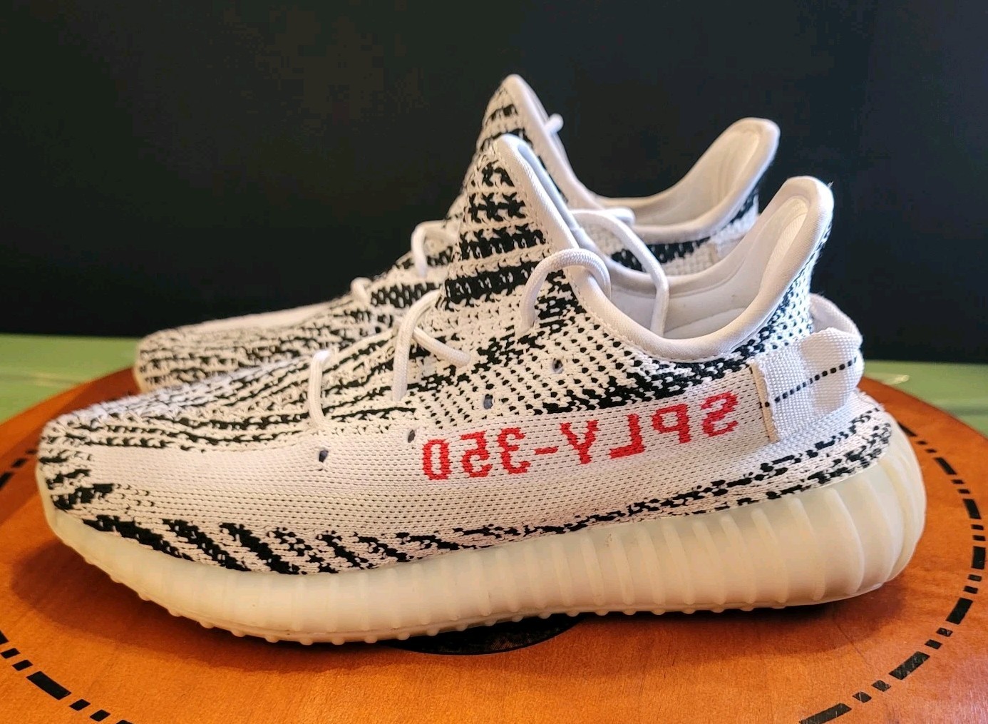 size 8 adidas yeezy boost 350 v2 low zebra size 8 adidas yeezy boost 350 v2 low zebra