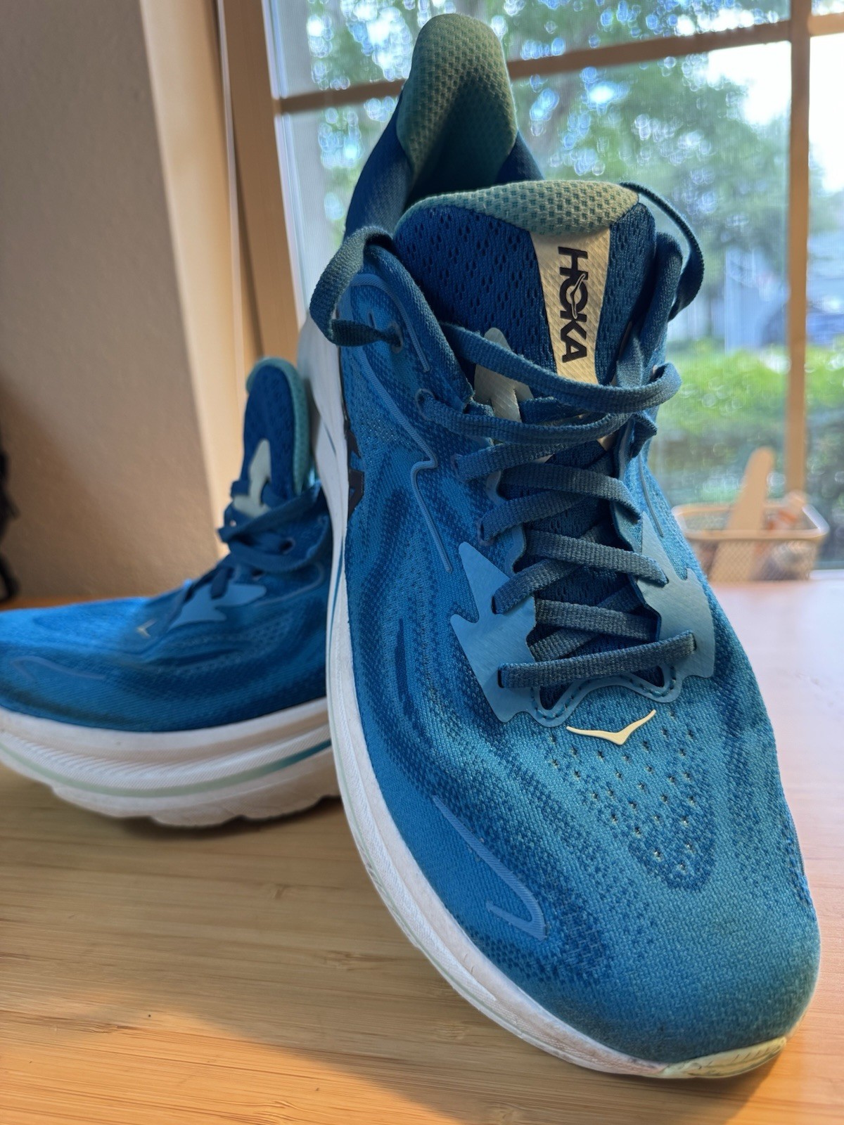 hoka clifton 10 running shoes blue men’s size 10d / eu 44 athletic sneakers hoka clifton 10 running shoes blue men’s size 10d / eu 44 athletic sneakers