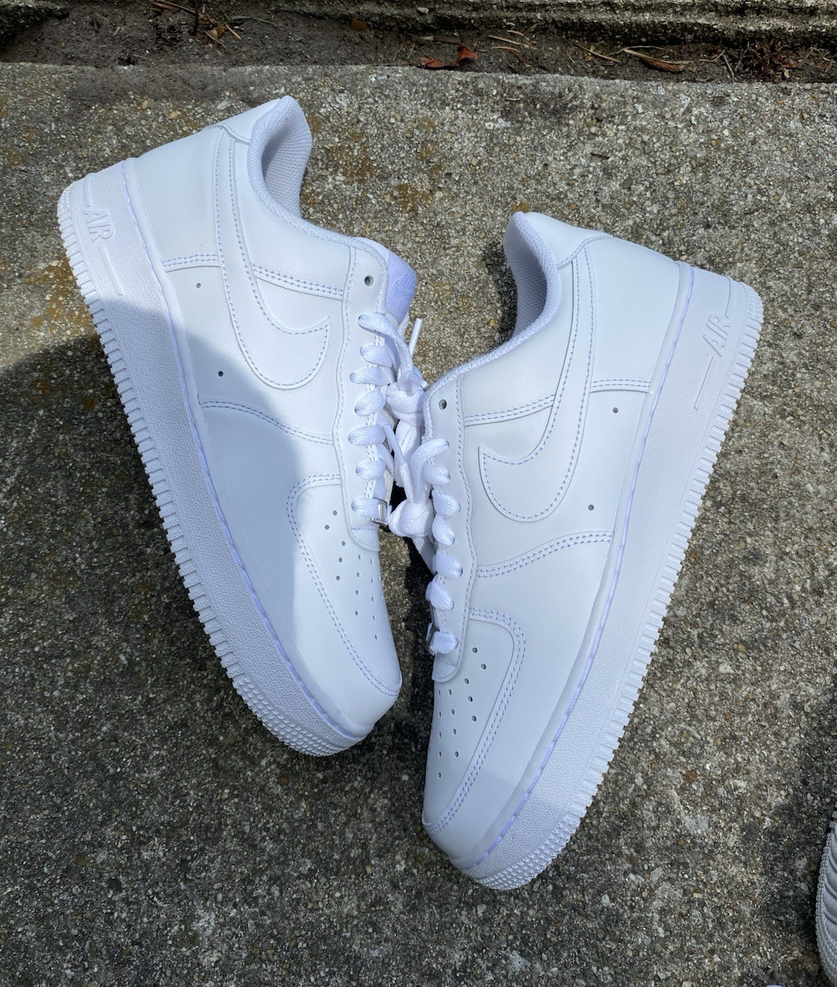 nike air force 1 '07 low top triple white leather men's sneakers cw2288 111 sz8m nike air force 1 '07 low top triple white leather men's sneakers cw2288 111 sz8m