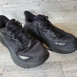 hoka clifton 9 gore tex low top sneakers 7.5 b uk 6 eu 39 used worn shoes black