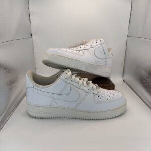 nike air force 1 '07 sneakers shoes mens 9 white sporty performance streetwear