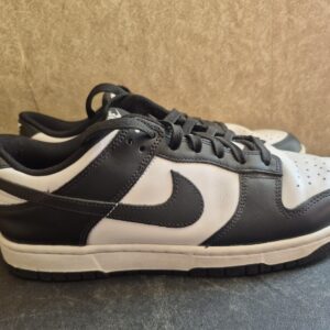 size 11 nike dunk low black white