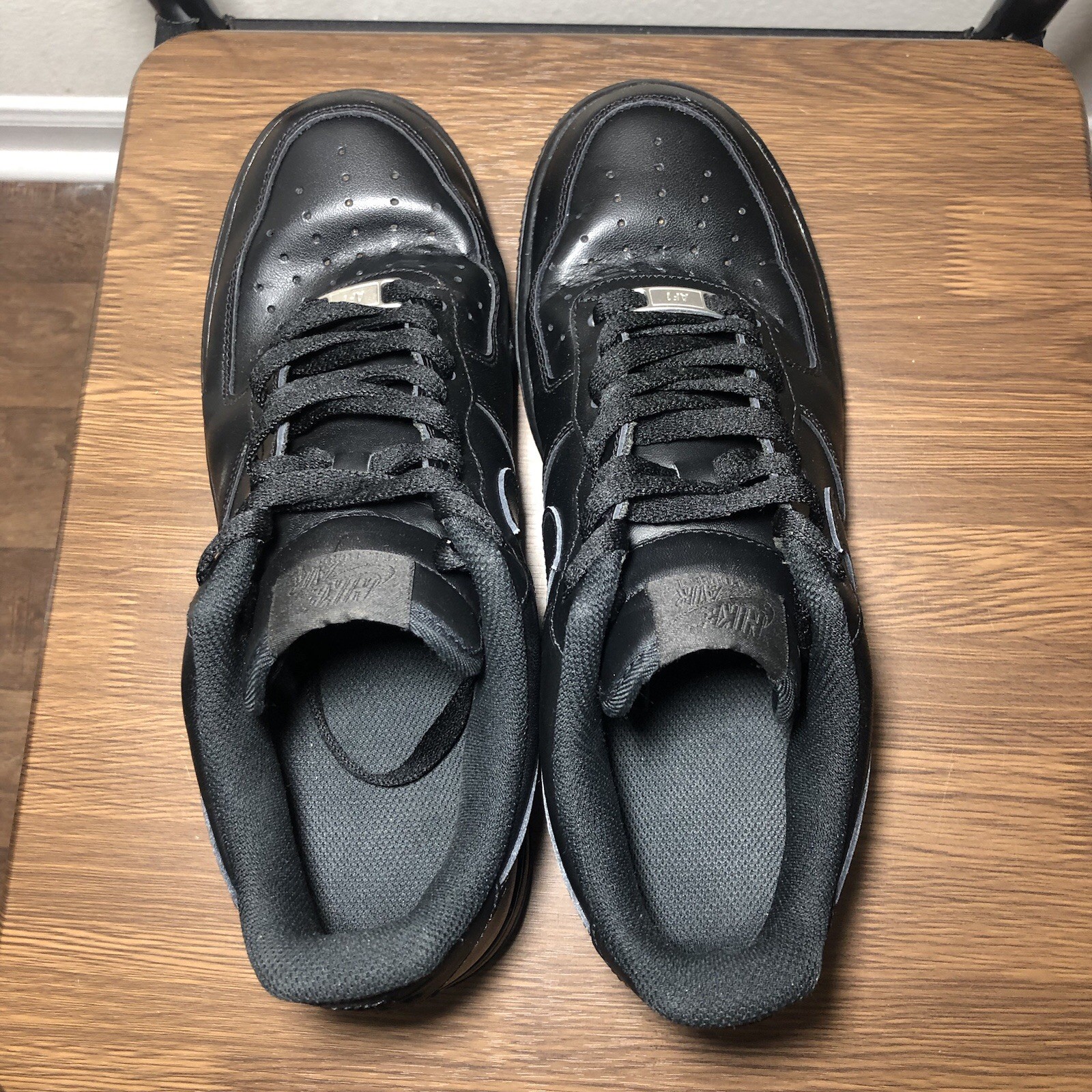 nike air force 1 low '07 black men size 9.5 cw2288 001 sneakers shoes nike air force 1 low '07 black men size 9.5 cw2288 001 sneakers shoes