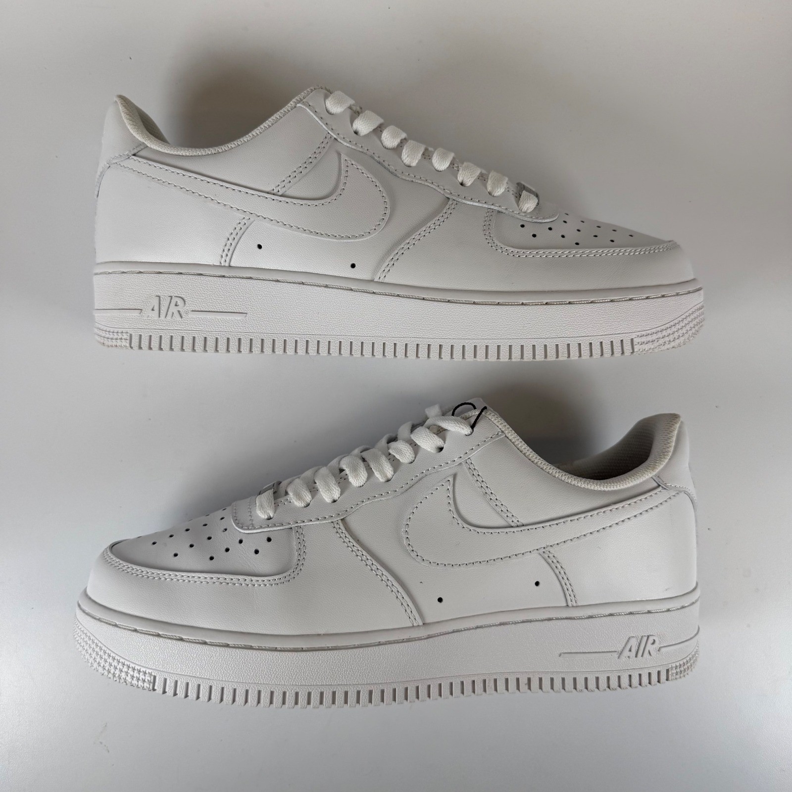 nike air force 1 low 07 white mens sneakers shoes cw2288 111 size 10.5 nike air force 1 low 07 white mens sneakers shoes cw2288 111 size 10.5