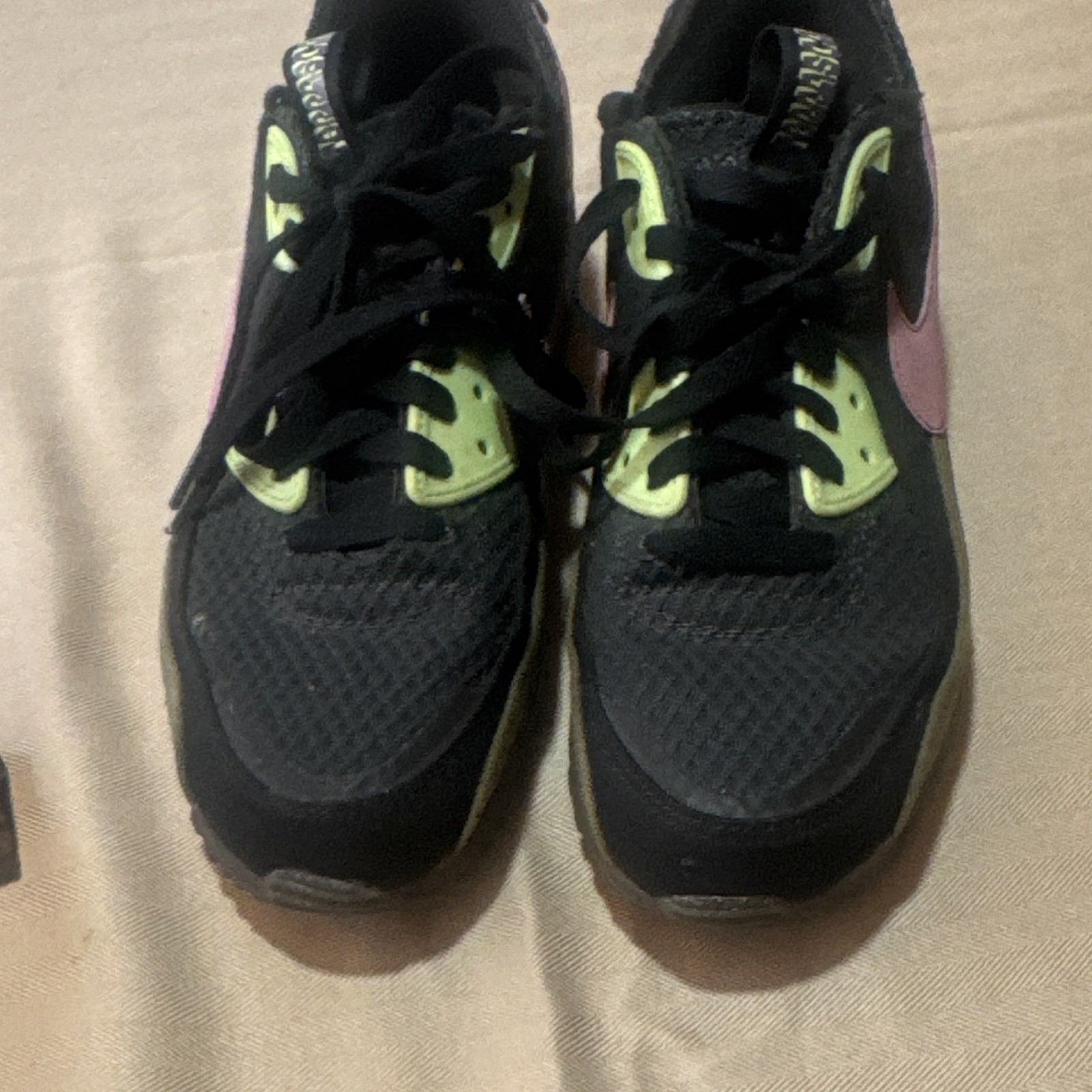 nike men’s air max terrascape 90 black pink swoosh sneakers dm0033 003 nike men’s air max terrascape 90 black pink swoosh sneakers dm0033 003