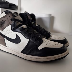 size 11 jordan 1 retro og high dark mocha used