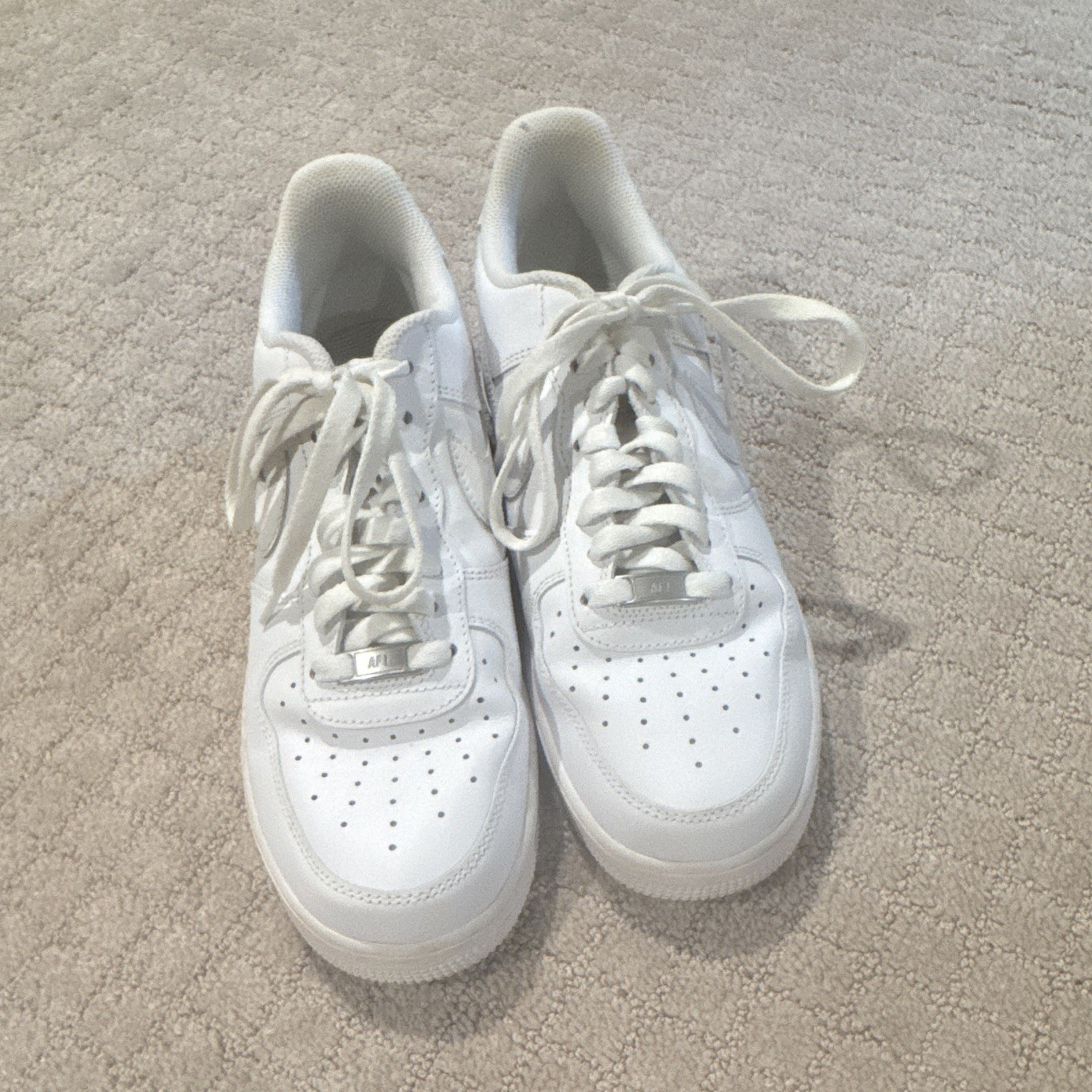 nike air force 1 low top men’s white lace up solid athletic sneakers nike air force 1 low top men’s white lace up solid athletic sneakers
