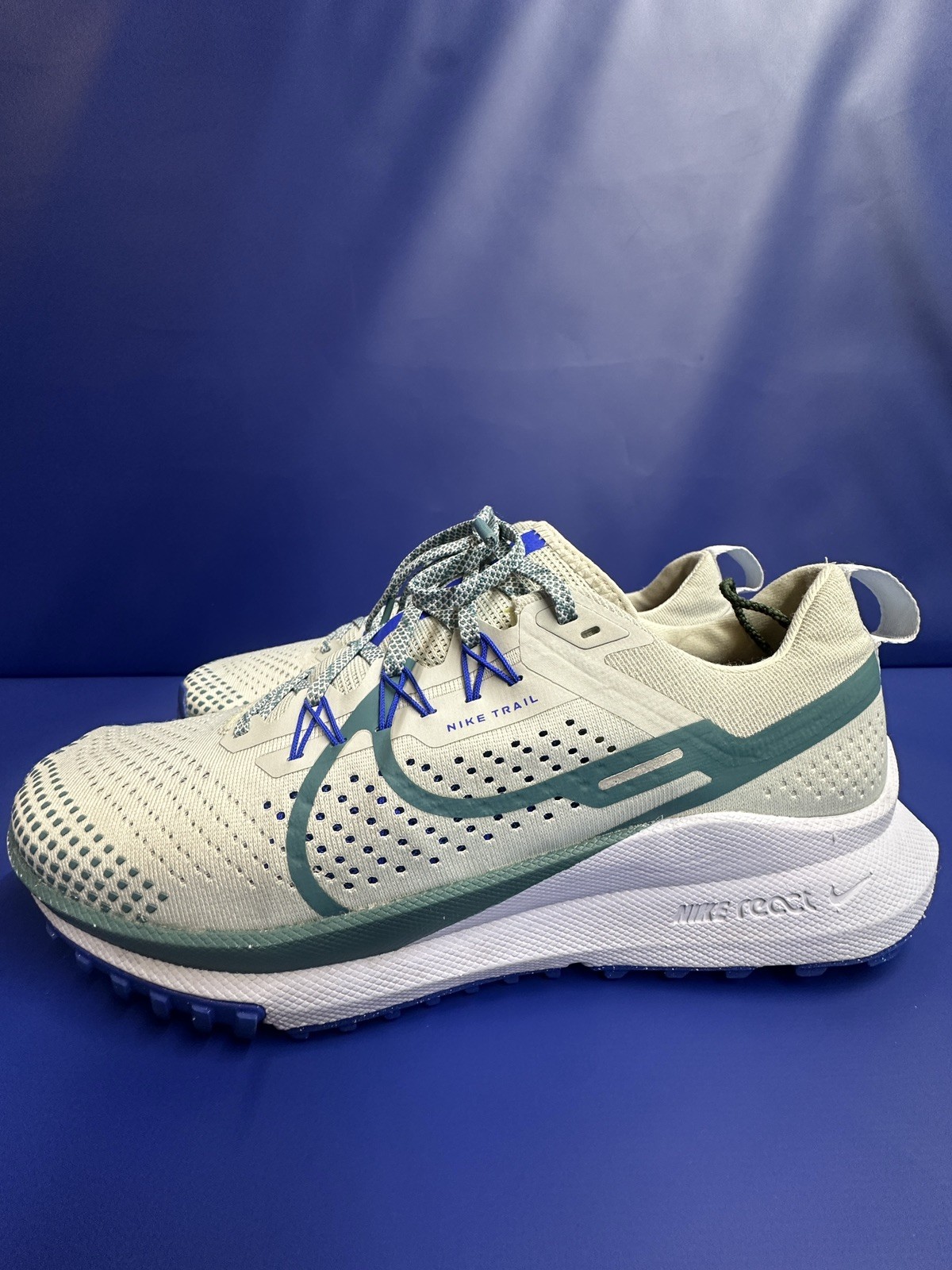 nike react pegasus trail 4 shoes mens 11(m) light silver running shoes nike react pegasus trail 4 shoes mens 11(m) light silver running shoes