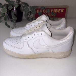 nike air force 1 low men's size 11 triple white classic leather sneaker