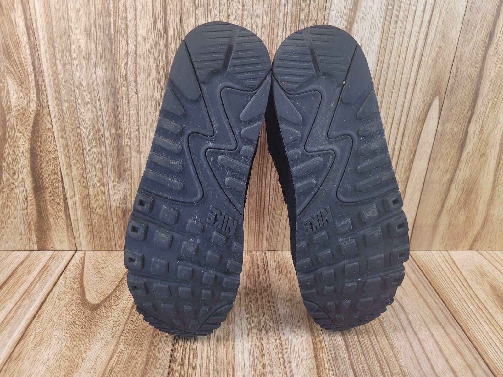 nike air max 90 triple black mens running shoes sneakers cn8490 003 size 10 nike air max 90 triple black mens running shoes sneakers cn8490 003 size 10