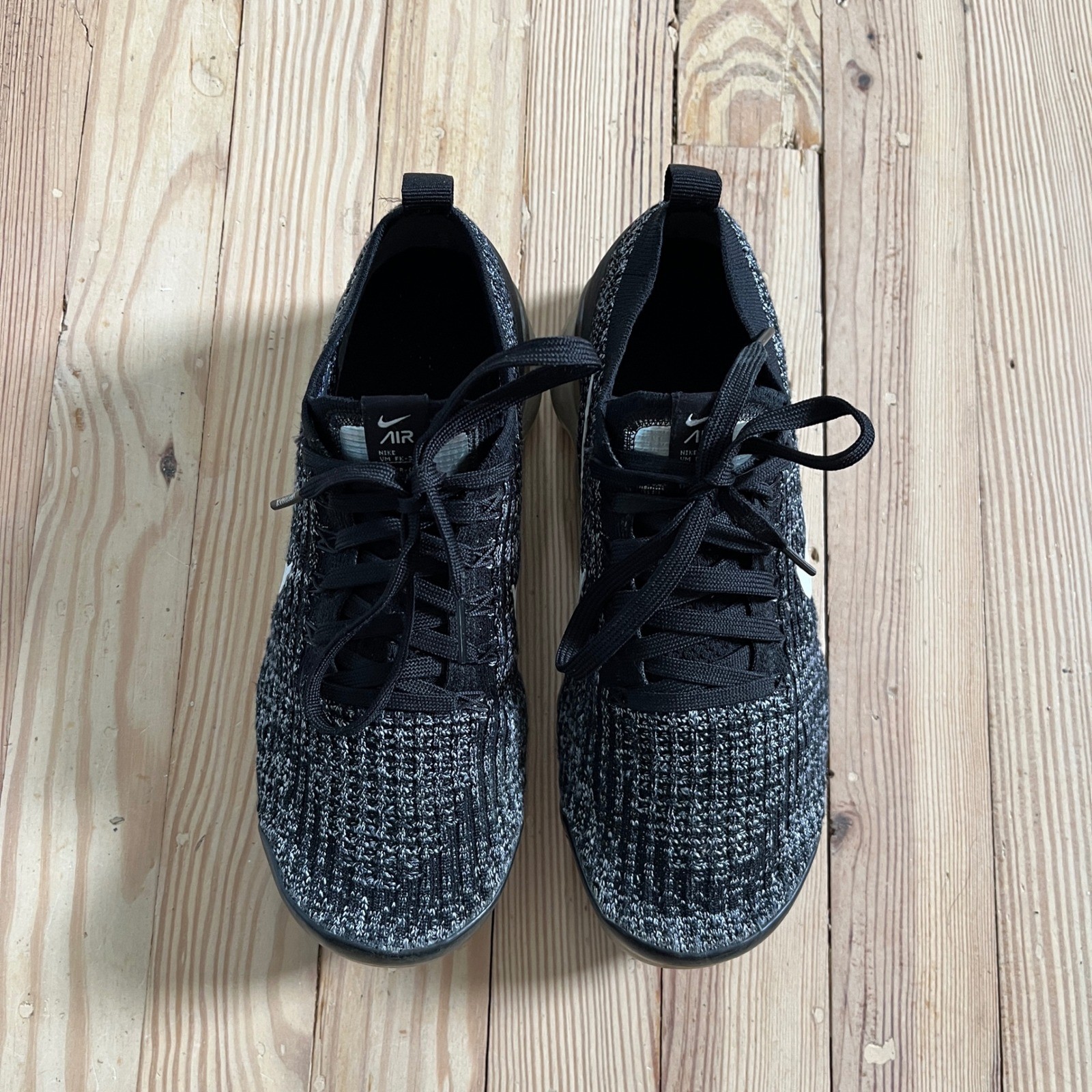 nike air vapormax flyknit 3 black white oreo aj6900 002 mens 7.5 running shoes nike air vapormax flyknit 3 black white oreo aj6900 002 mens 7.5 running shoes