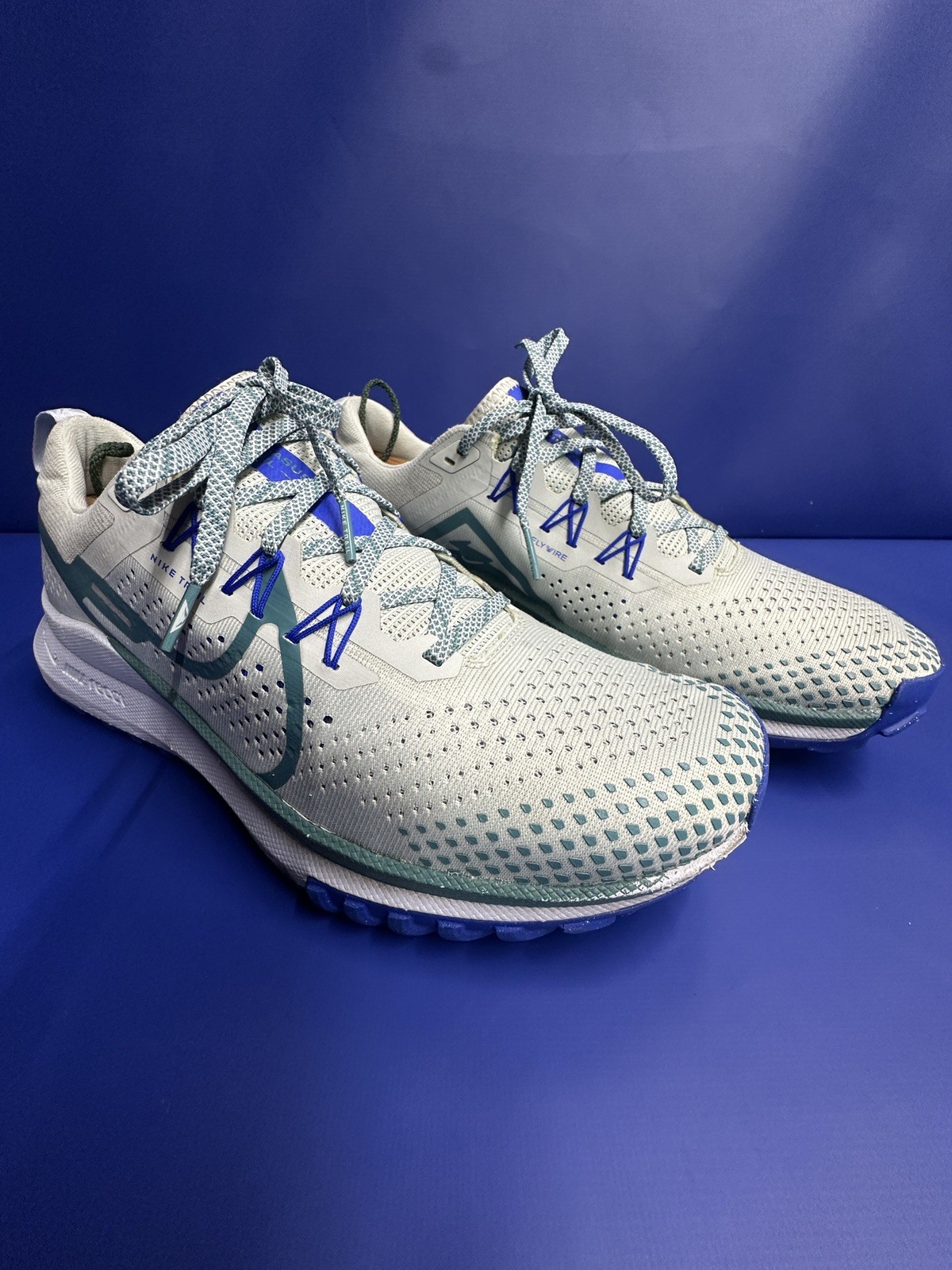 nike react pegasus trail 4 shoes mens 11(m) light silver running shoes nike react pegasus trail 4 shoes mens 11(m) light silver running shoes