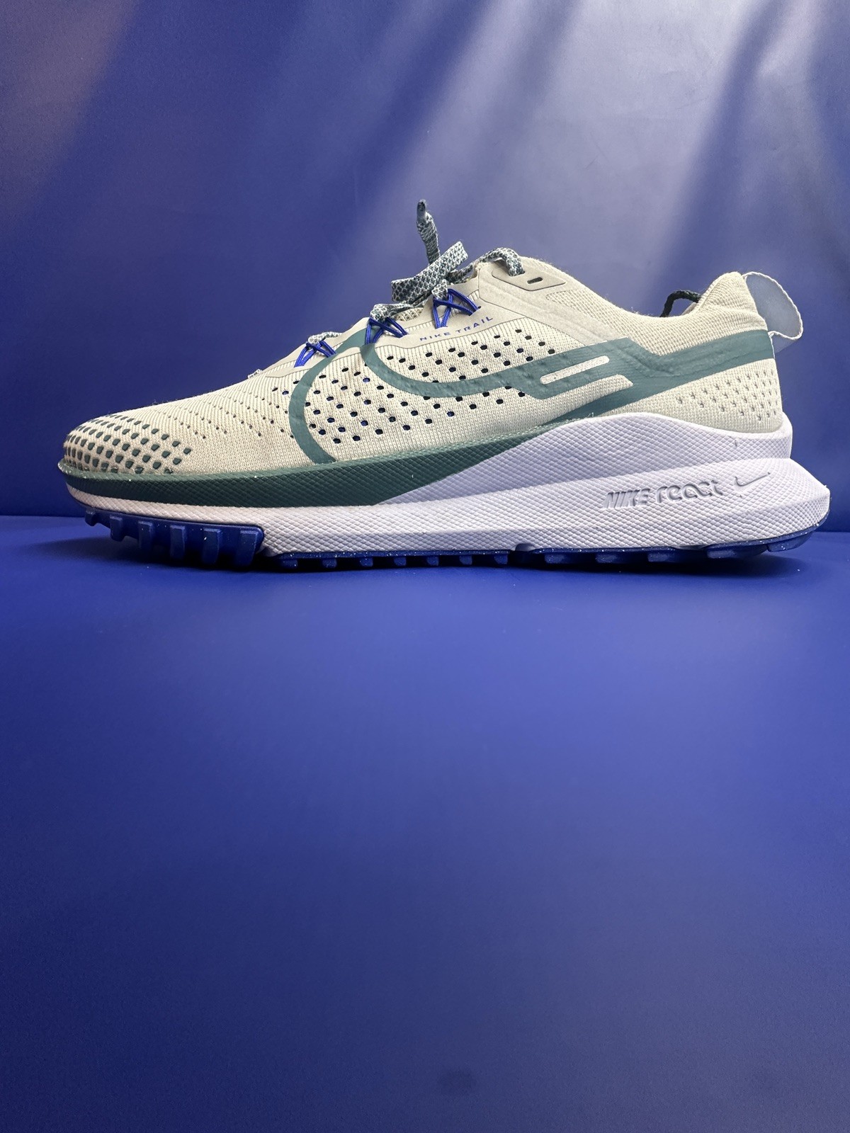 nike react pegasus trail 4 shoes mens 11(m) light silver running shoes nike react pegasus trail 4 shoes mens 11(m) light silver running shoes