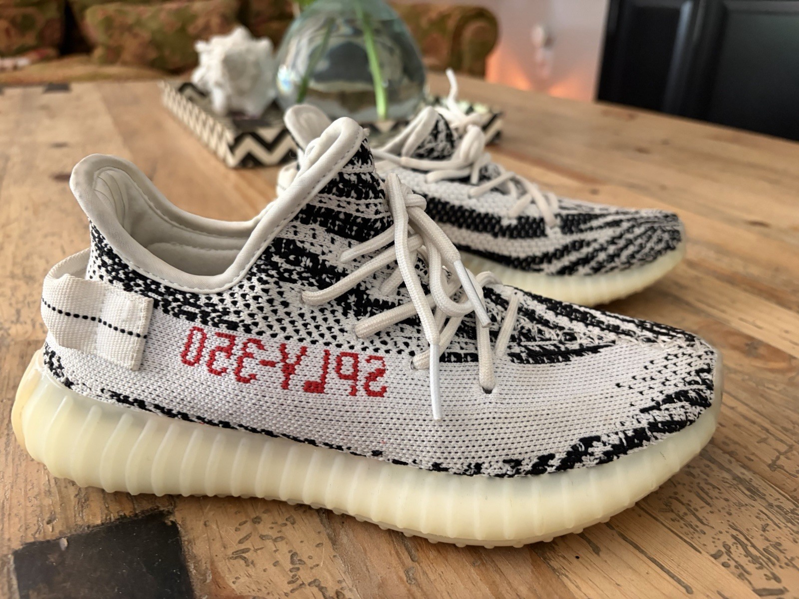 adidas yeezy boost 350 v2 zebra cp9654 men’s size 7 kanye west shoes white adidas yeezy boost 350 v2 zebra cp9654 men’s size 7 kanye west shoes white